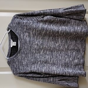 Urban Romantics Women's top white/black flared mid sleeve size L